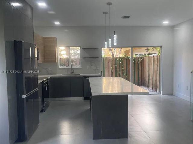 10775 NW 83rd Ter # 28, Doral FL 33178