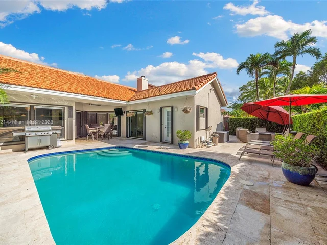 9420 NW 18th Pl, Plantation FL 33322