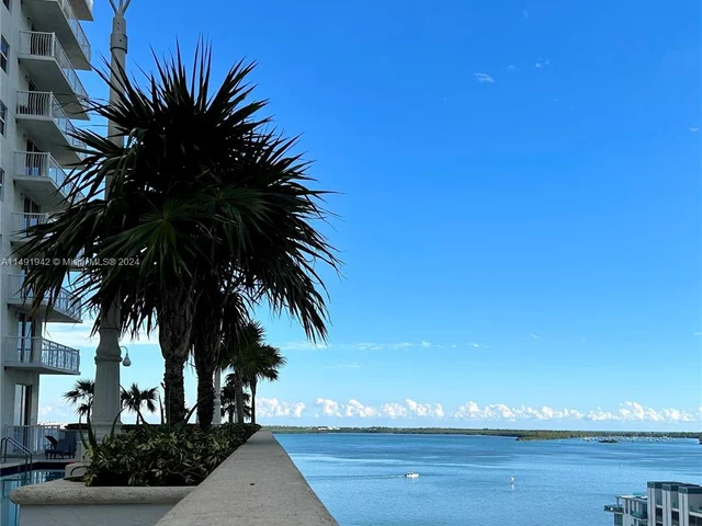 1200 Brickell Bay Dr # 1507, Miami FL 33131