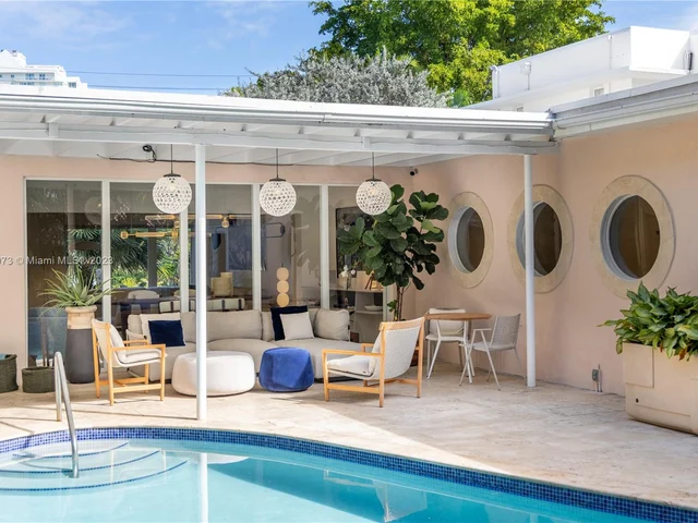 6010 Pine Tree Dr, Miami Beach FL 33140