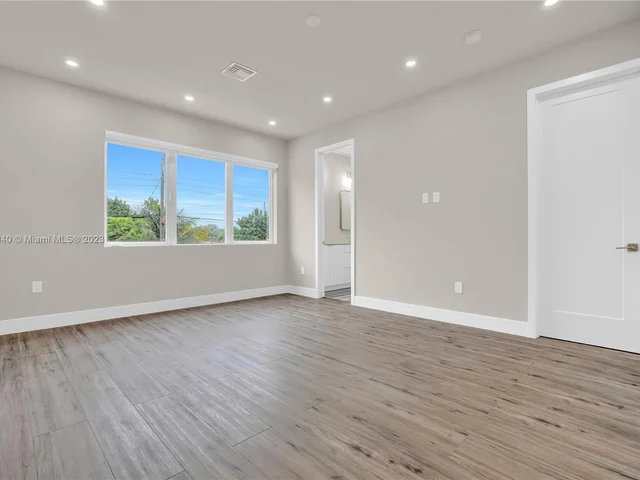 2861 SW 37th Ct # 2861, Coral Gables FL 33134