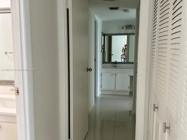 20335 W Country Club Dr # 1701, Aventura FL 33180