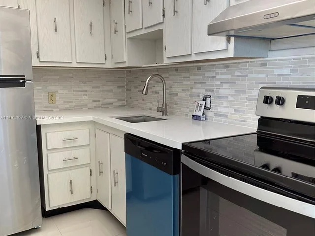 20335 W Country Club Dr # 1701, Aventura FL 33180