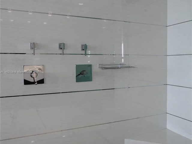 400 S Pointe Dr # 1501, Miami Beach FL 33139