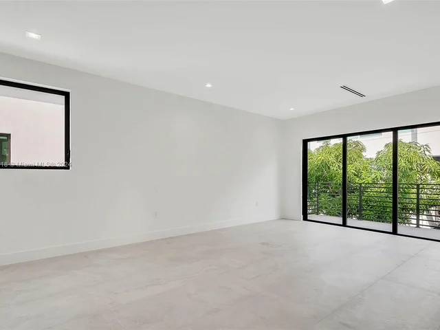 1777 SW 22nd Ter, Miami FL 33145