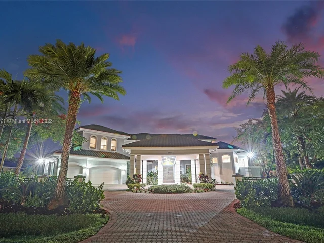 11203 NW 9th St, Plantation FL 33325