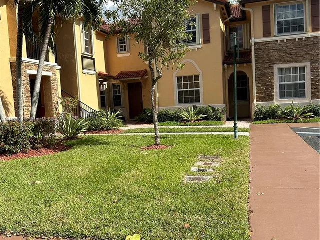 3390 NE 13th Cir Dr # 19, Homestead FL 33033