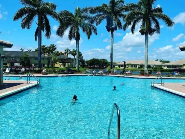 3390 NE 13th Cir Dr # 19, Homestead FL 33033