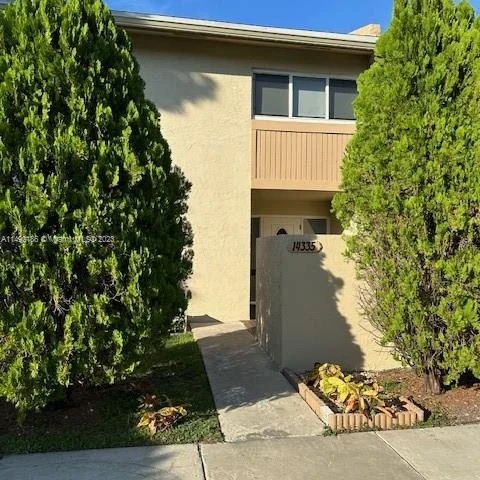 14335 Kendale Lakes Cir, Miami FL 33183