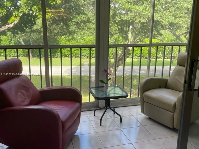 6865 Huntington Ln # 307, Delray Beach FL 33446