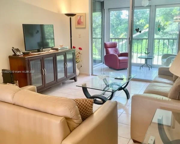 6865 Huntington Ln # 307, Delray Beach FL 33446