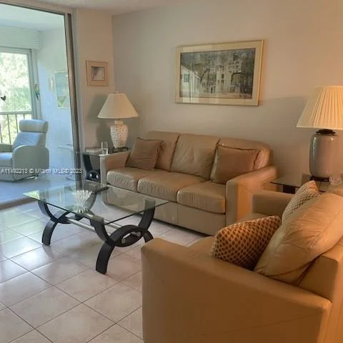 6865 Huntington Ln # 307, Delray Beach FL 33446