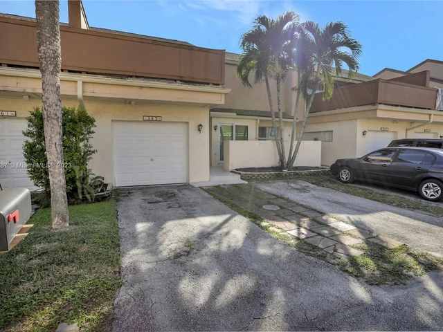 863 NW 81st Ter # 5, Plantation FL 33324