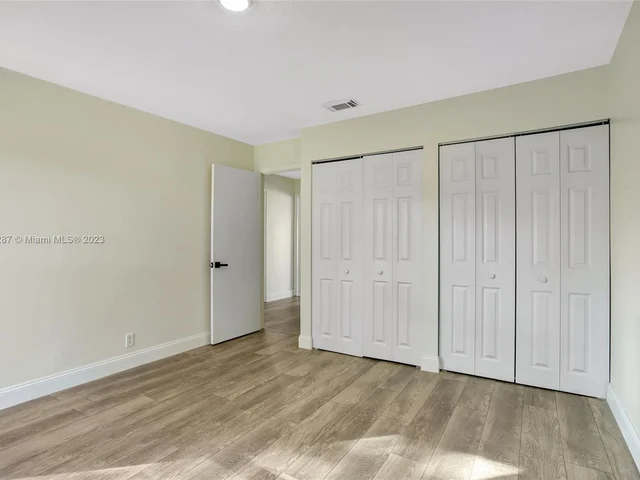 863 NW 81st Ter # 5, Plantation FL 33324