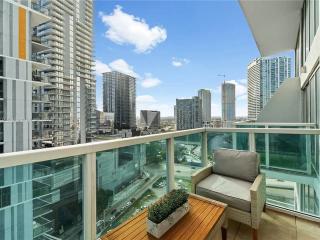 41 SE 5th St # 1212, Miami FL 33131