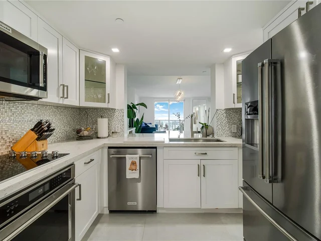 2101 Brickell Ave # 2201, Miami FL 33129