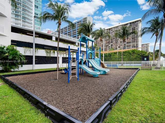 2101 Brickell Ave # 2201, Miami FL 33129