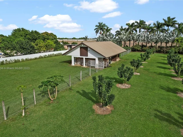 24351 SW 140th Ave, Homestead FL 33032