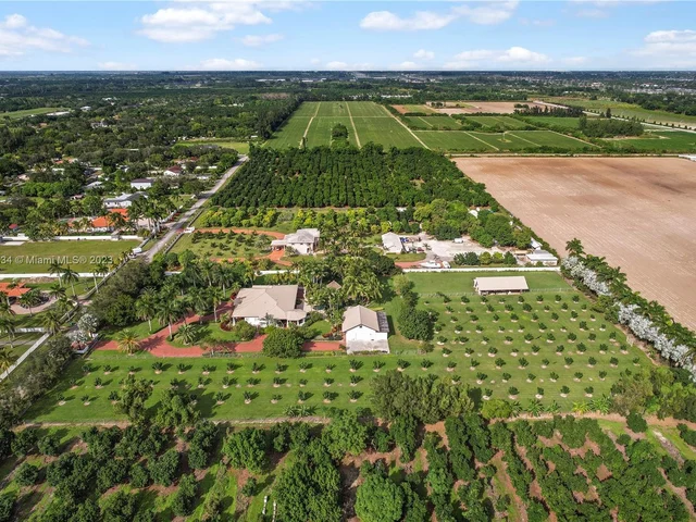 24351 SW 140th Ave, Homestead FL 33032