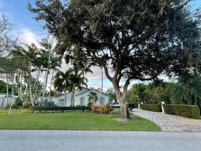 15341 SW 153rd St, Miami FL 33187