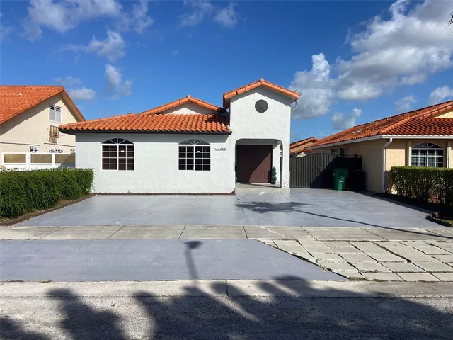14939 SW 37th St, Miami FL 33185