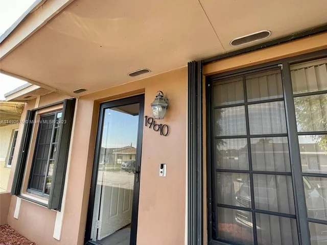 19610 NW 31st Ave # 19610, Miami Gardens FL 33056