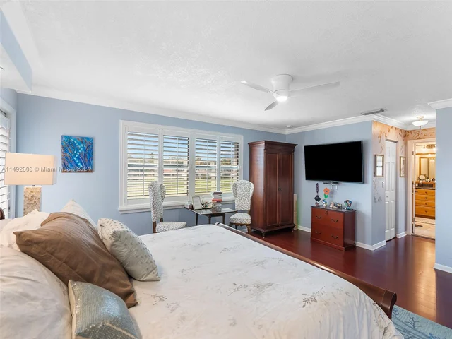 10650 Paris St, Cooper City FL 33026