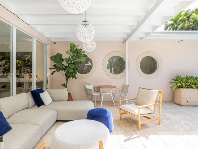 6000-6010 Pine Tree Dr, Miami Beach FL 33140