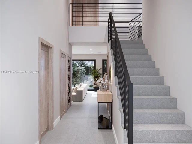 683 NE 68th St, Miami FL 33138