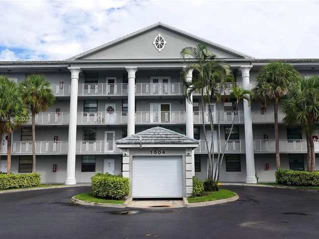 1504 Whitehall Dr # 105, Davie FL 33324