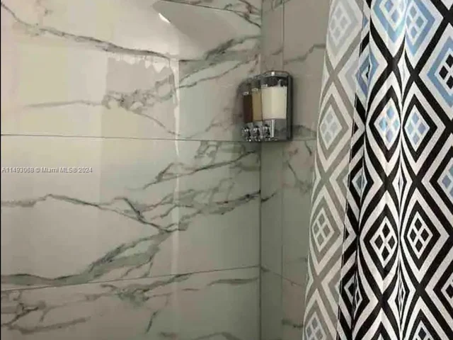 1553 NW 62nd Ter, Miami FL 33147