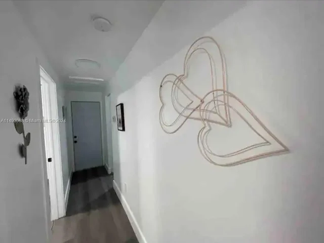 1553 NW 62nd Ter, Miami FL 33147