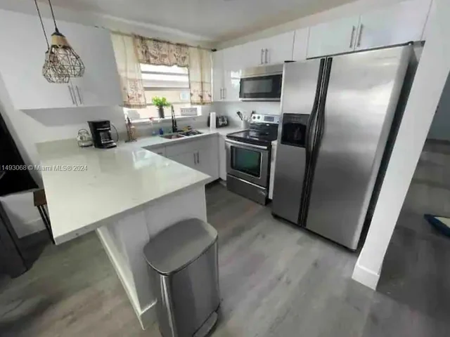 1553 NW 62nd Ter, Miami FL 33147