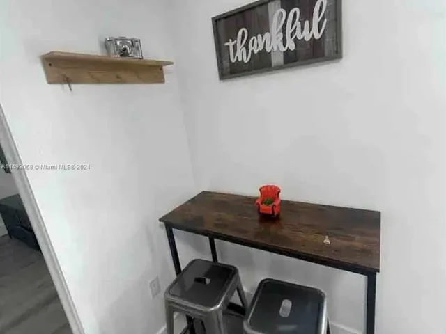 1553 NW 62nd Ter, Miami FL 33147