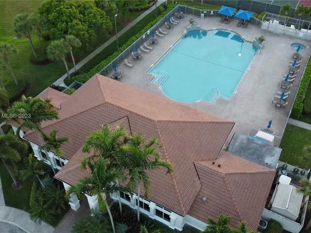 1085 River Birch St, Hollywood FL 33019