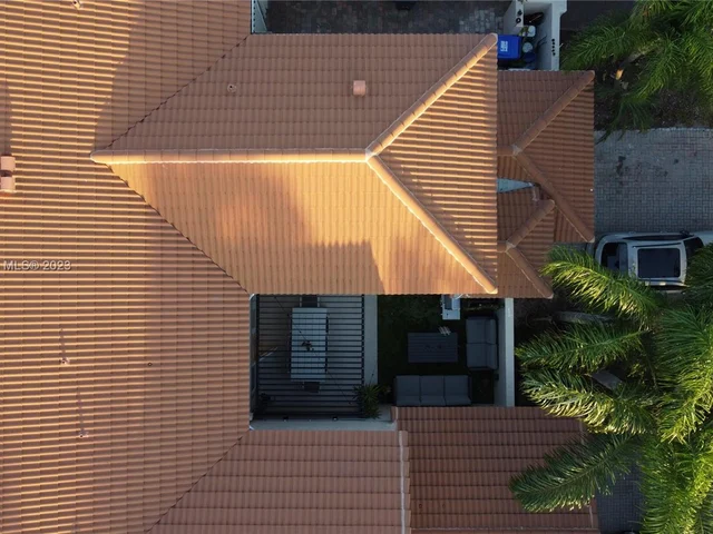 1085 River Birch St, Hollywood FL 33019