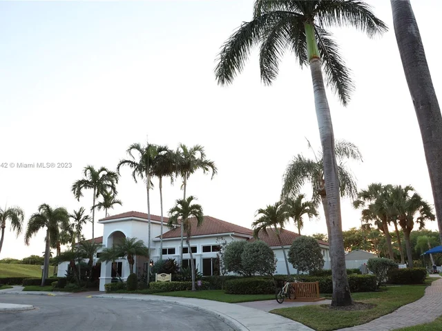 1085 River Birch St, Hollywood FL 33019