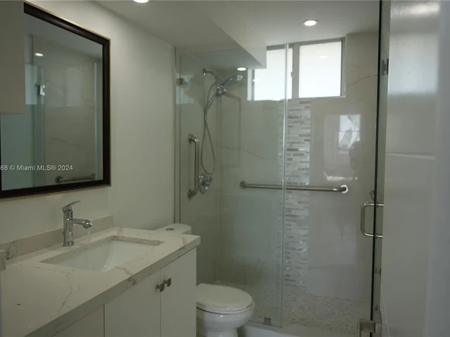 2910 Point East Dr # M510, Aventura FL 33160