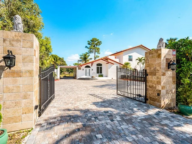 11767 W Rambling Dr, Wellington FL 33414