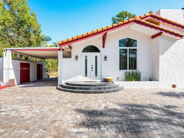 11767 W Rambling Dr, Wellington FL 33414