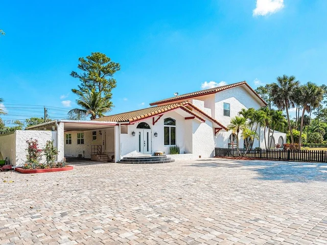 11767 W Rambling Dr, Wellington FL 33414