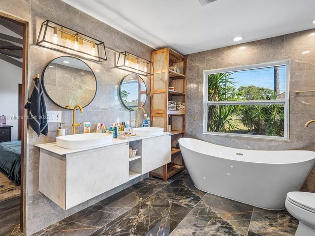 11767 W Rambling Dr, Wellington FL 33414