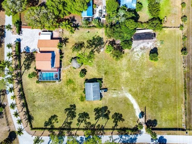 11767 W Rambling Dr, Wellington FL 33414