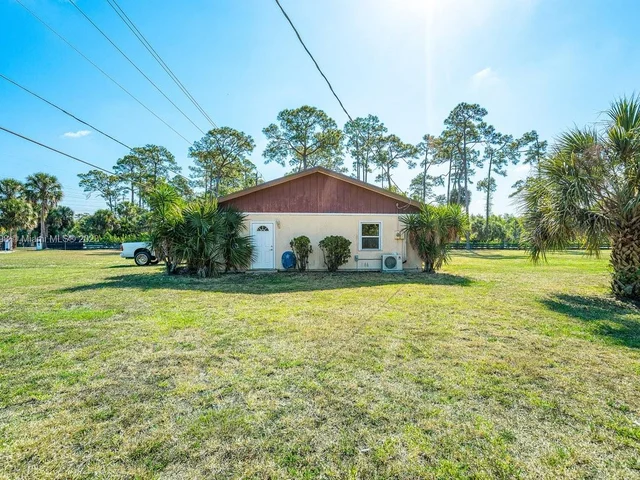 11767 W Rambling Dr, Wellington FL 33414