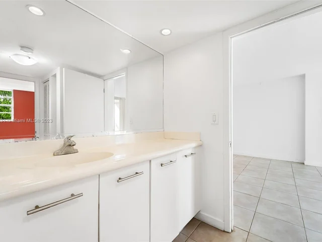 680 NE 64th St # A506, Miami FL 33138