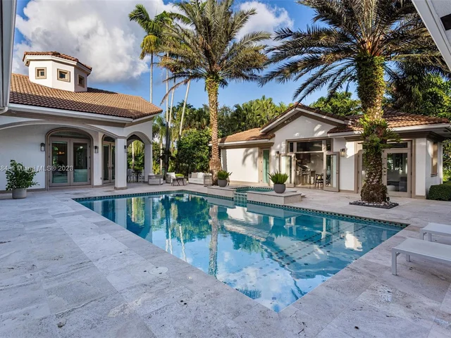 11025 SW 62nd Ave, Pinecrest FL 33156