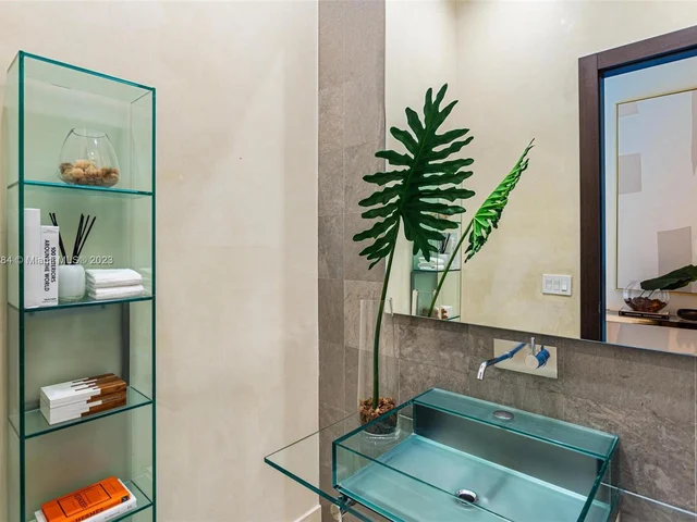 11025 SW 62nd Ave, Pinecrest FL 33156