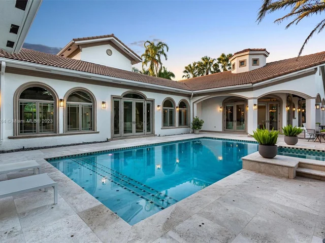 11025 SW 62nd Ave, Pinecrest FL 33156