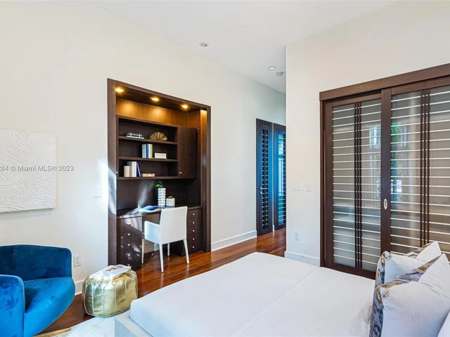 11025 SW 62nd Ave, Pinecrest FL 33156