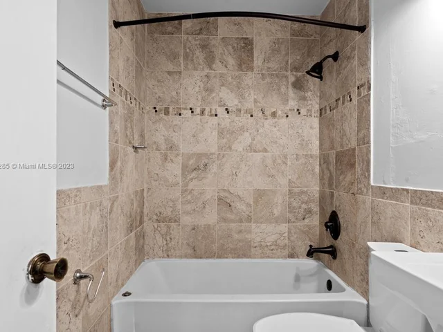 9870 W Heather Ln, Miramar FL 33025